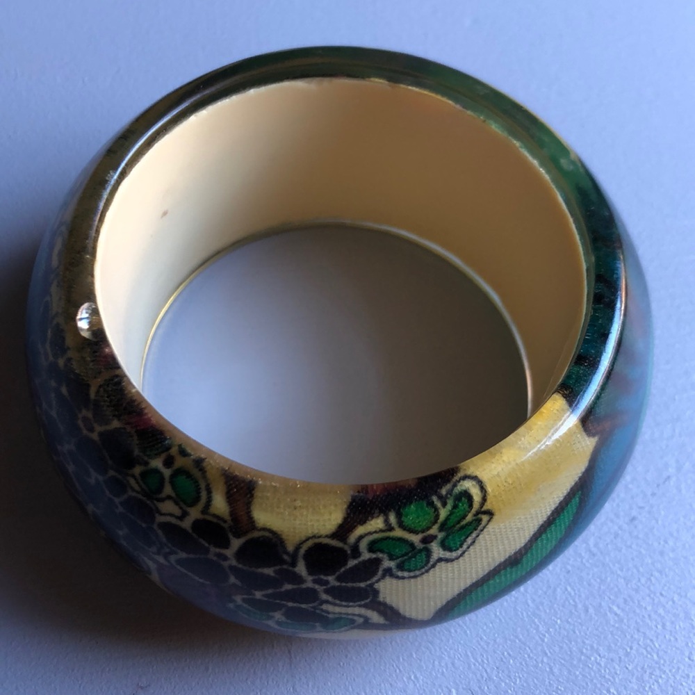 Vintage inspired bangle bracelet - Picture 3 of 3